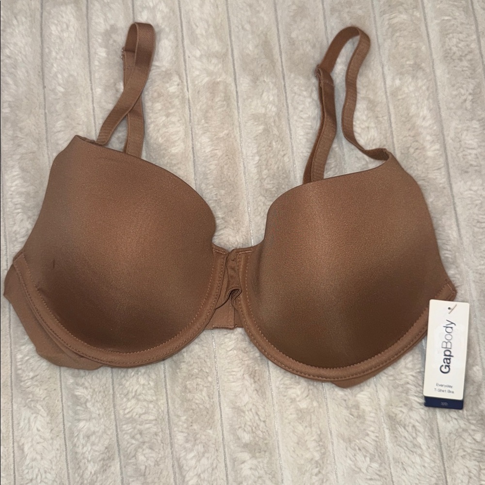 GAP Body Tan Everyday T shirt Underwire Bra size 32D NWT